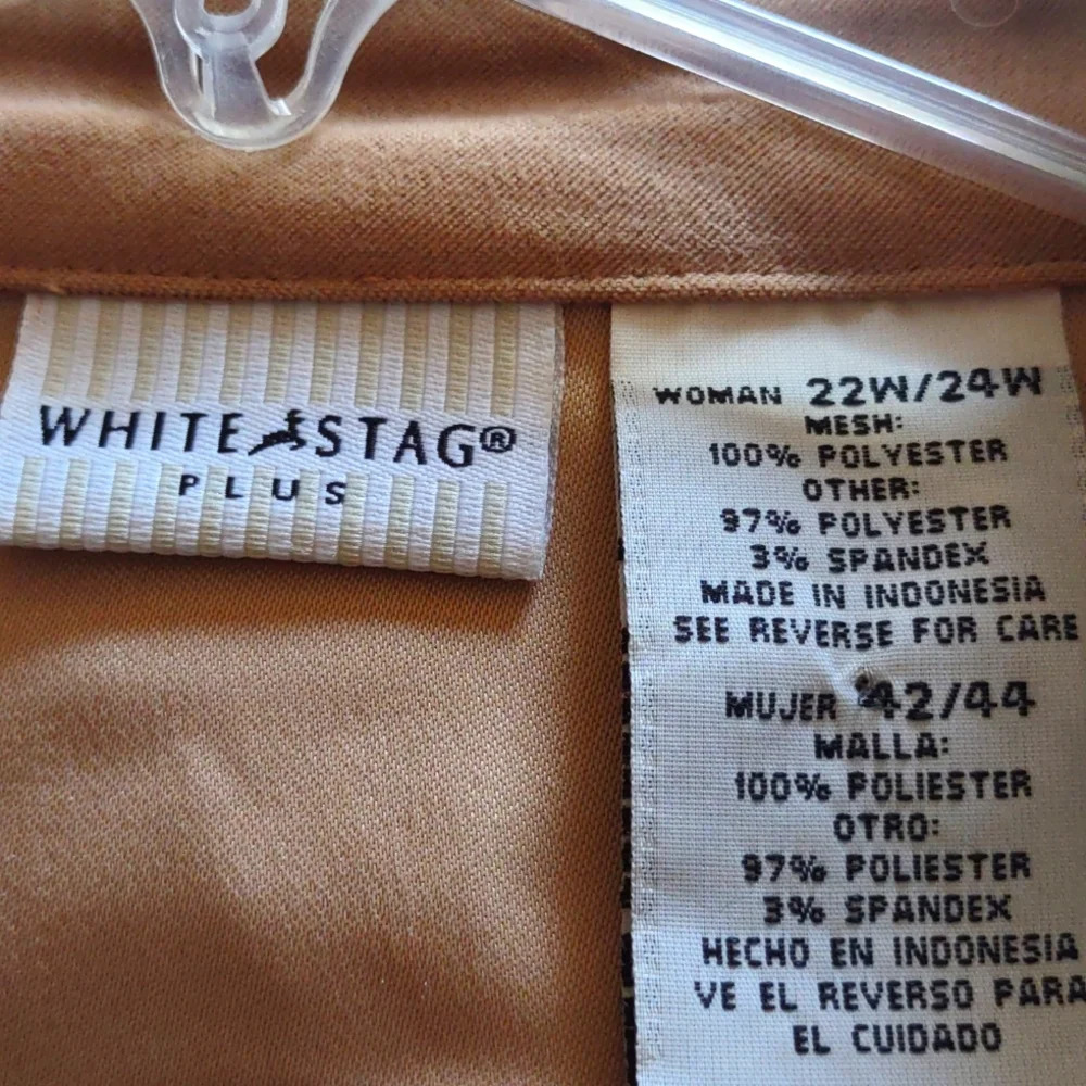 White Stag Plus Long Sleeved Tan Blouse Size 22W-24W - Picture 5 of 5